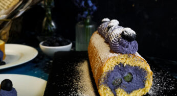 Blueberry White Chocolate Swiss Roll Recipe