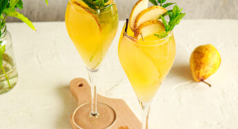 Pear Apple Gin Fizz Cocktail Recipe